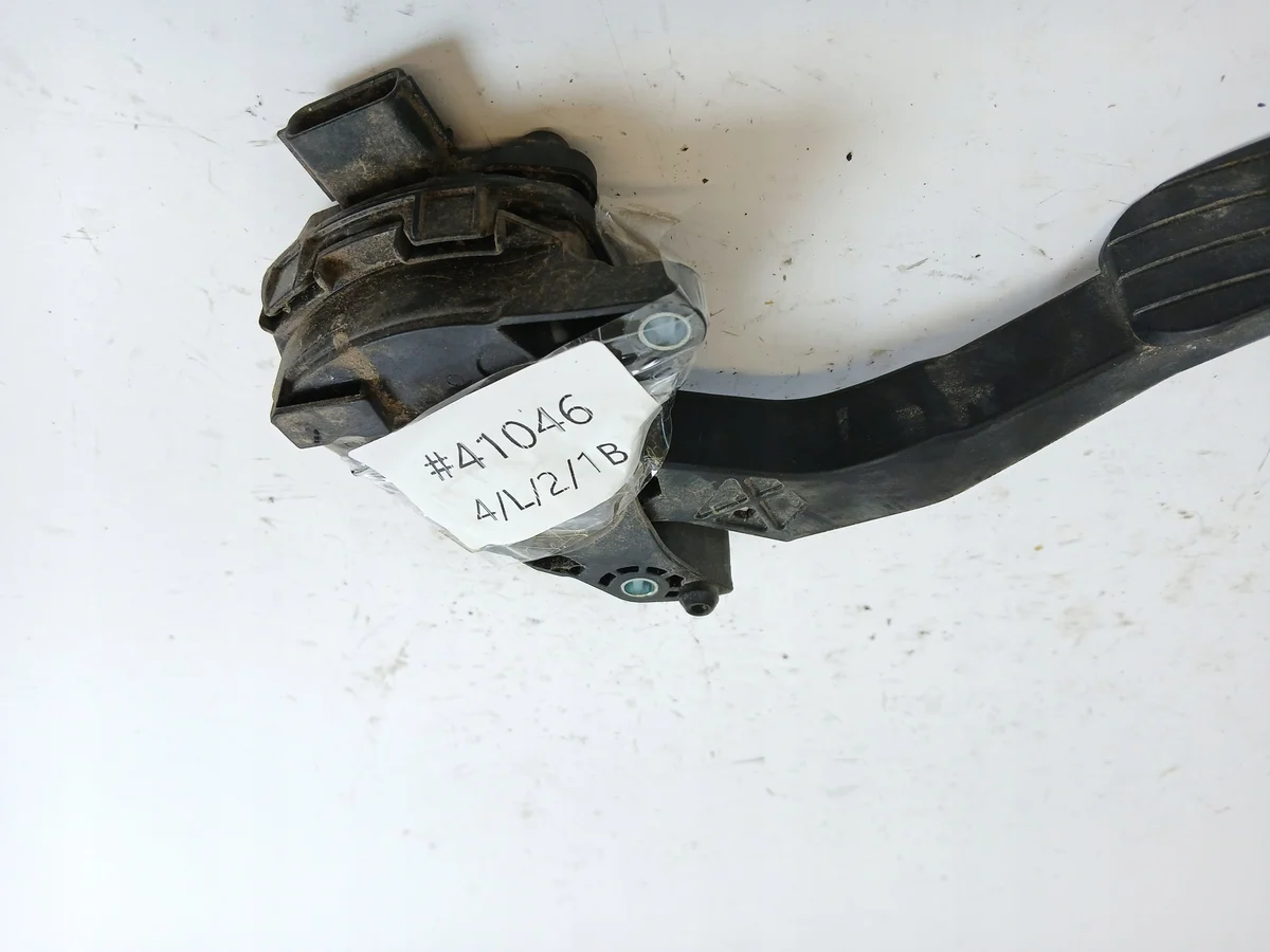 Renault Master III Gaspedal Potentiometer 180101626RB image 7