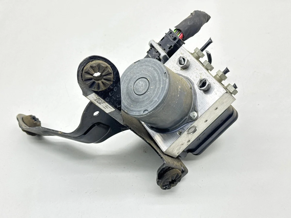 Volvo XC40 ABS-pumppu 31445741 image 3