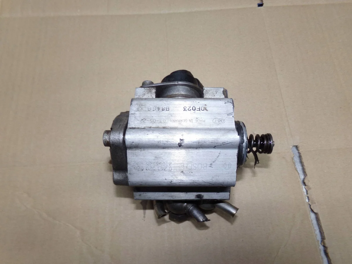Pompa Carburante Audi A3 2.0 FSI 06D127026J thumbnail 3