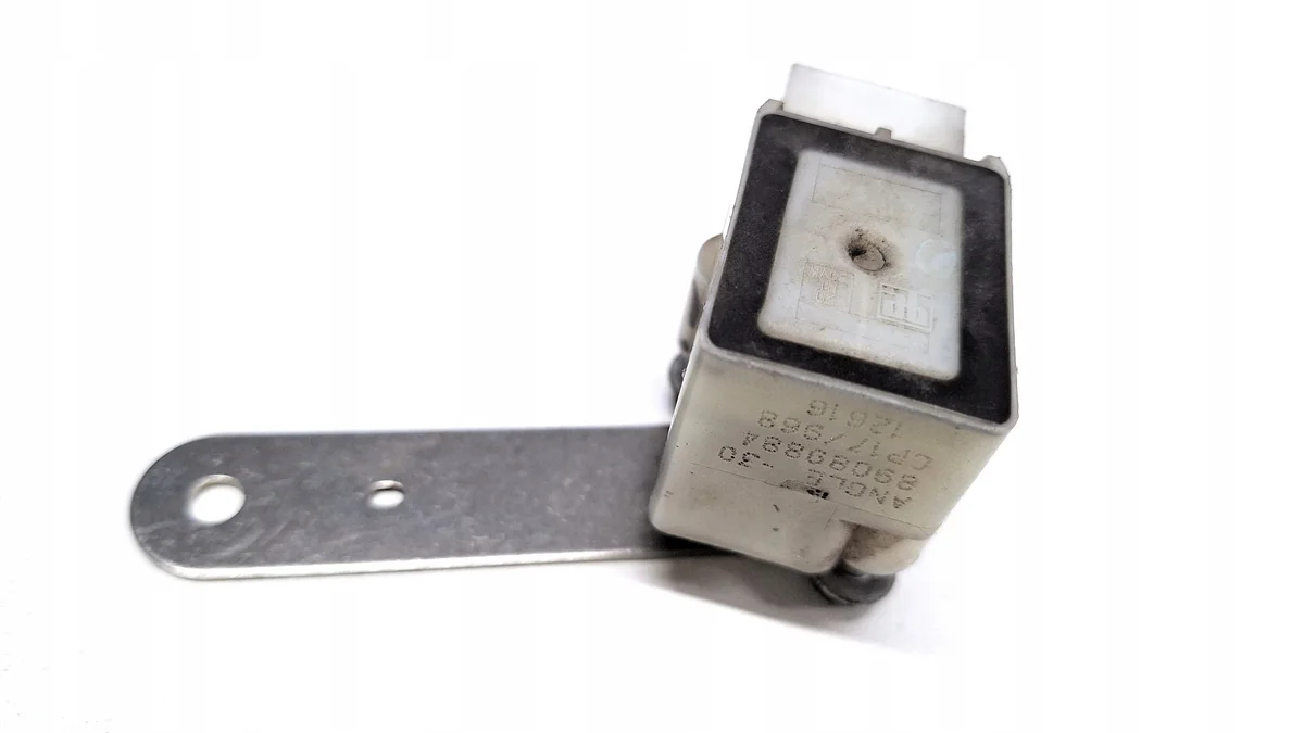 Sensor Maserati Ghibli M157 89089884 image 3