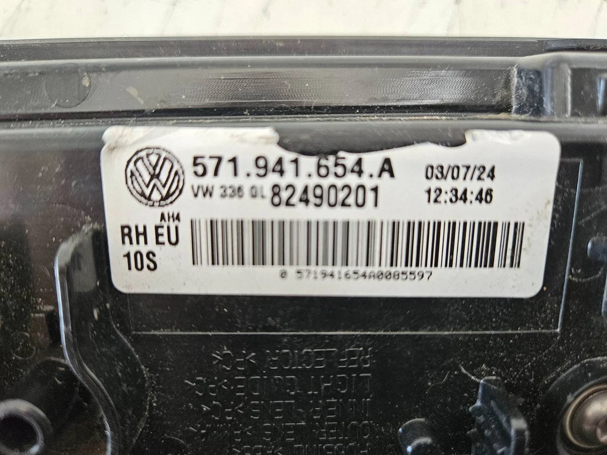 DRL LED-valo oikea etu Volkswagen Tiguan III 571941654A image 3