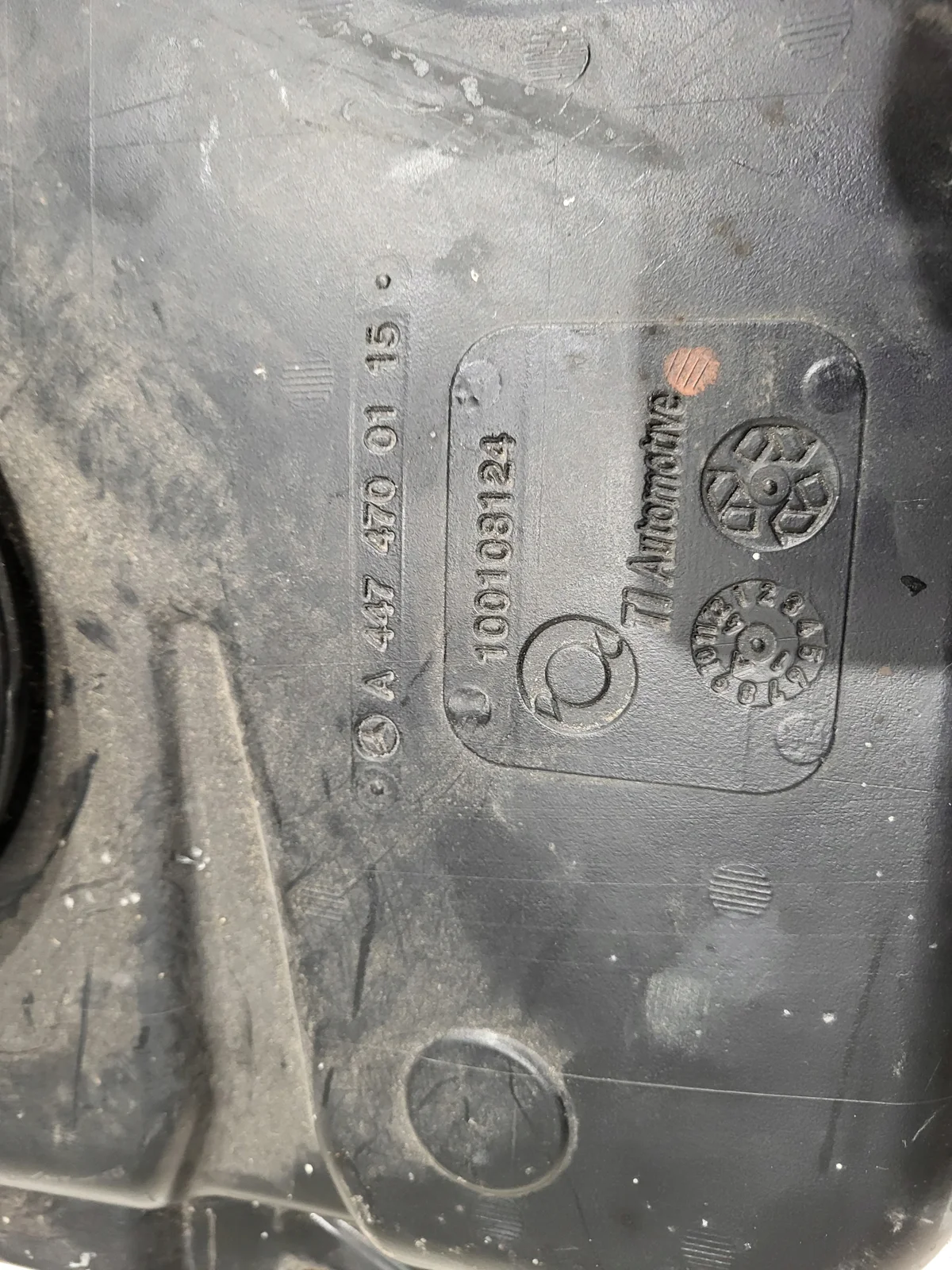 AdBlue Pump Reservoir Mercedes Sprinter A0994711400
