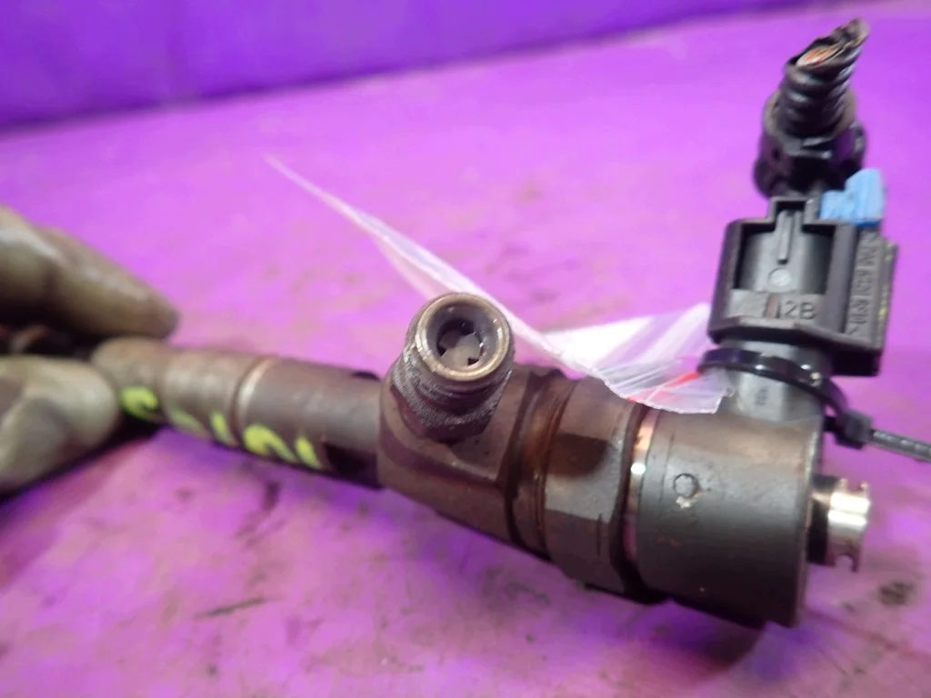 Injecteur Opel Vectra C 0445110159