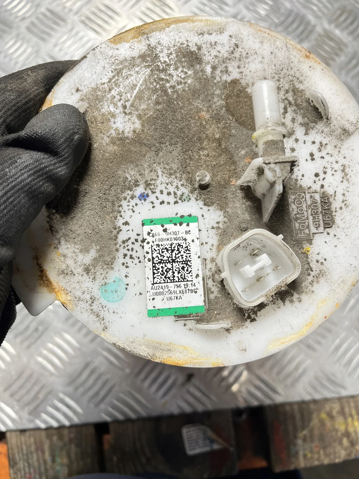 Pompe à carburant Ford LX689H307BC