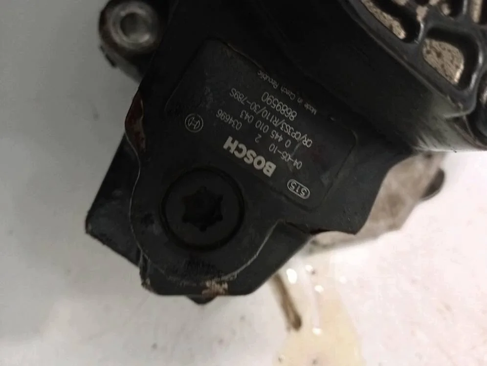 Polttoainepumppu Volvo S60 2.4L 034696 image 3