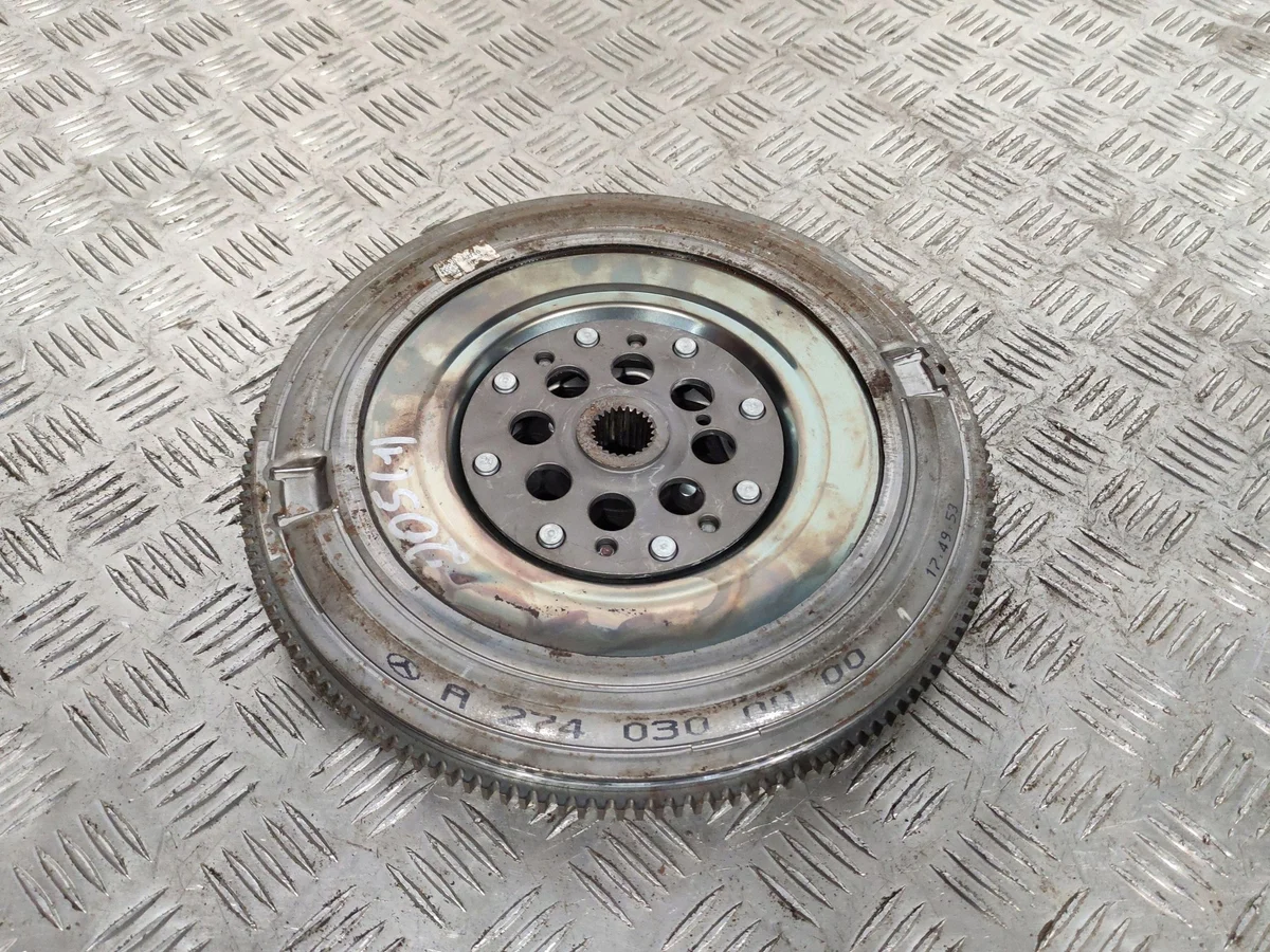 Flywheel Mercedes C-Class W205 2.0 CGI A2740300000