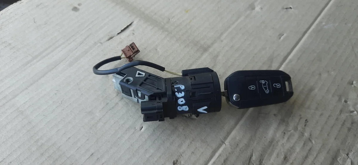 Interruptor de encendido Peugeot 308 T9 9673257480