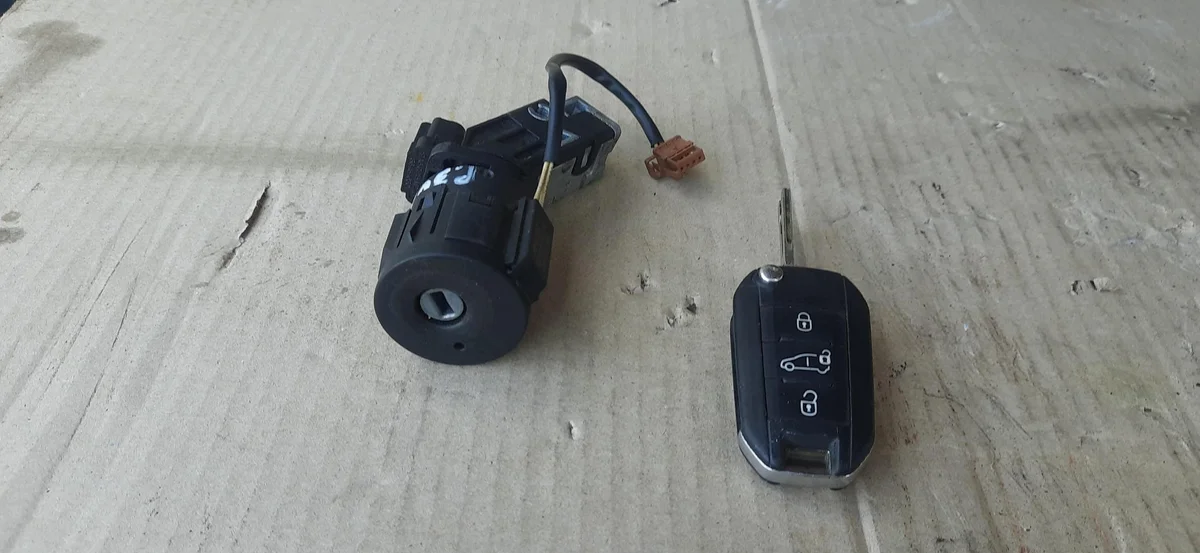 Virtalukko avaimella Peugeot 308 T9 9673257480 image 3