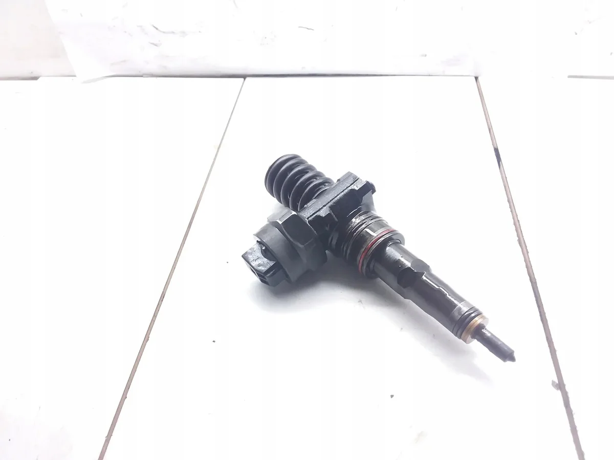 Iniettore Audi A4 S4 B5 8D 0414720007