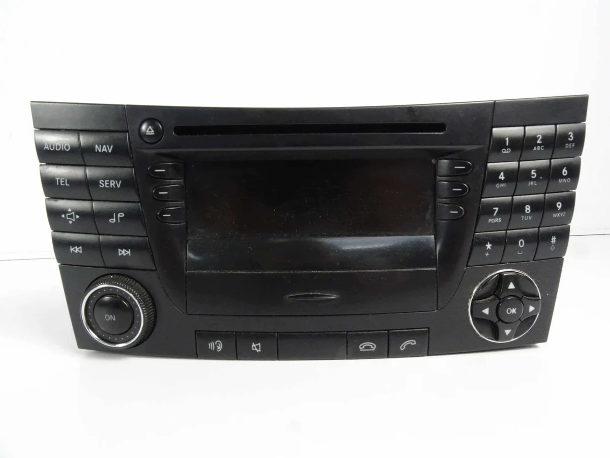 Radio Mercedes E-klass W211 A2118275142