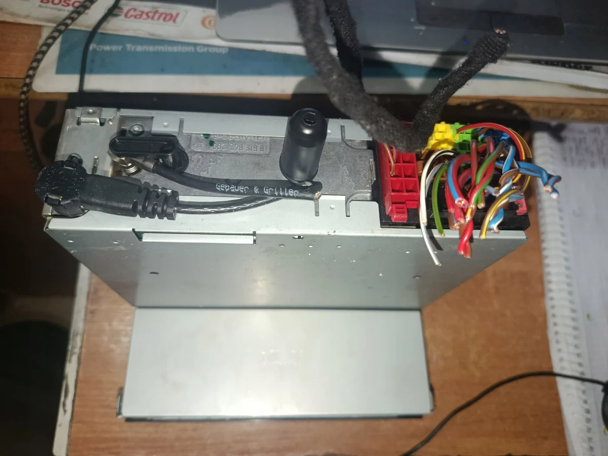 Radio Navigation Volkswagen 1J0035191C
