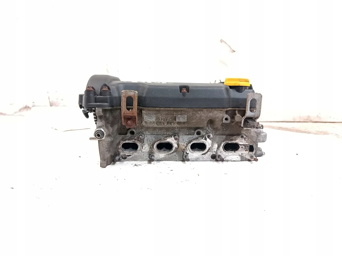 Sylinterikansi Opel Astra G Corsa C 1.2 16V 90400234