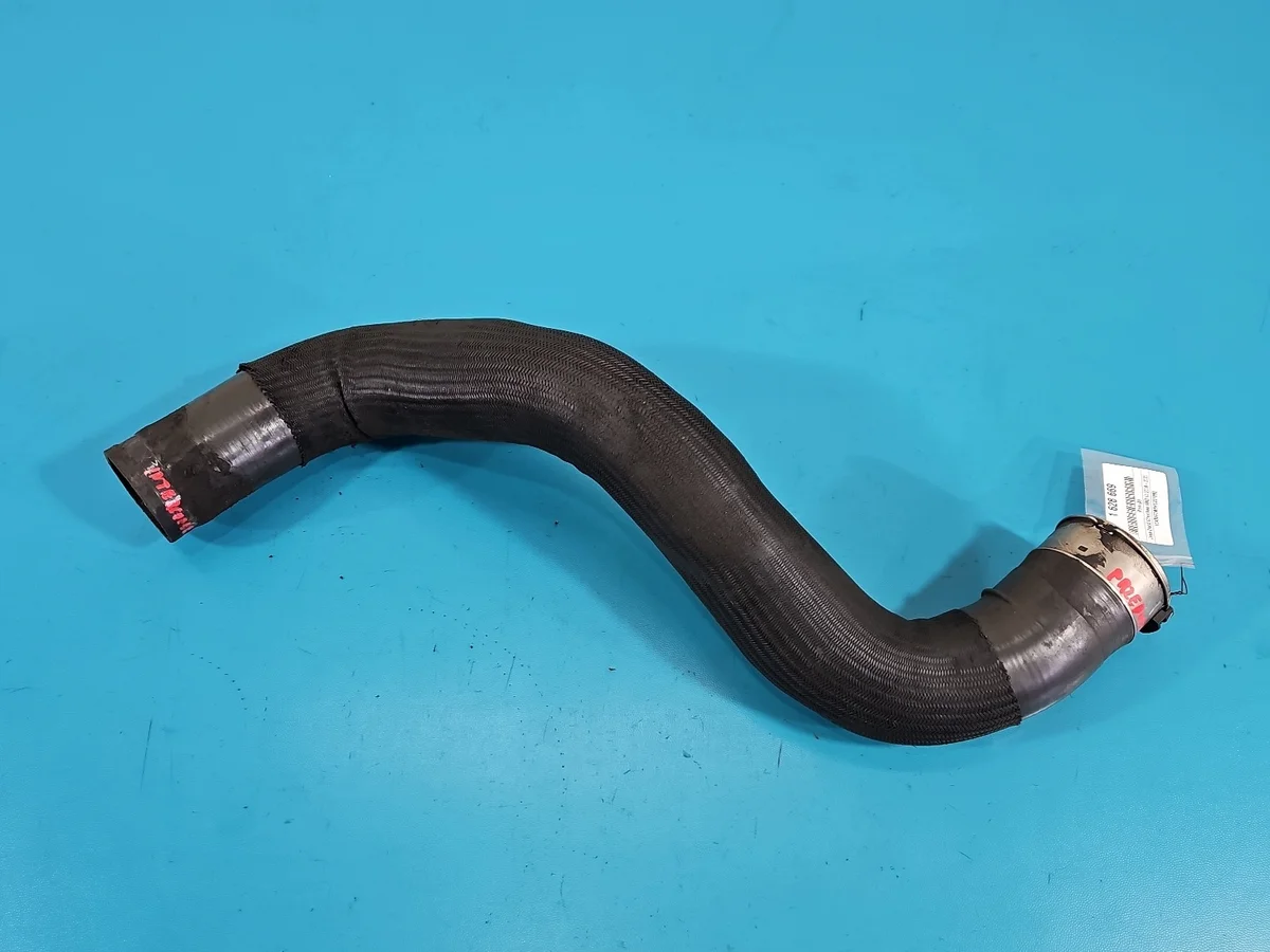 Jeep Grand Cherokee WK2 3.0 CRD leiding gasklephuis naar intercooler
