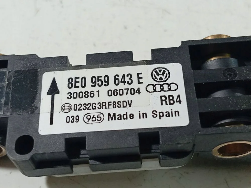 Sensor Airbag Audi A4 8E0959643E 2004 2.0L image 5