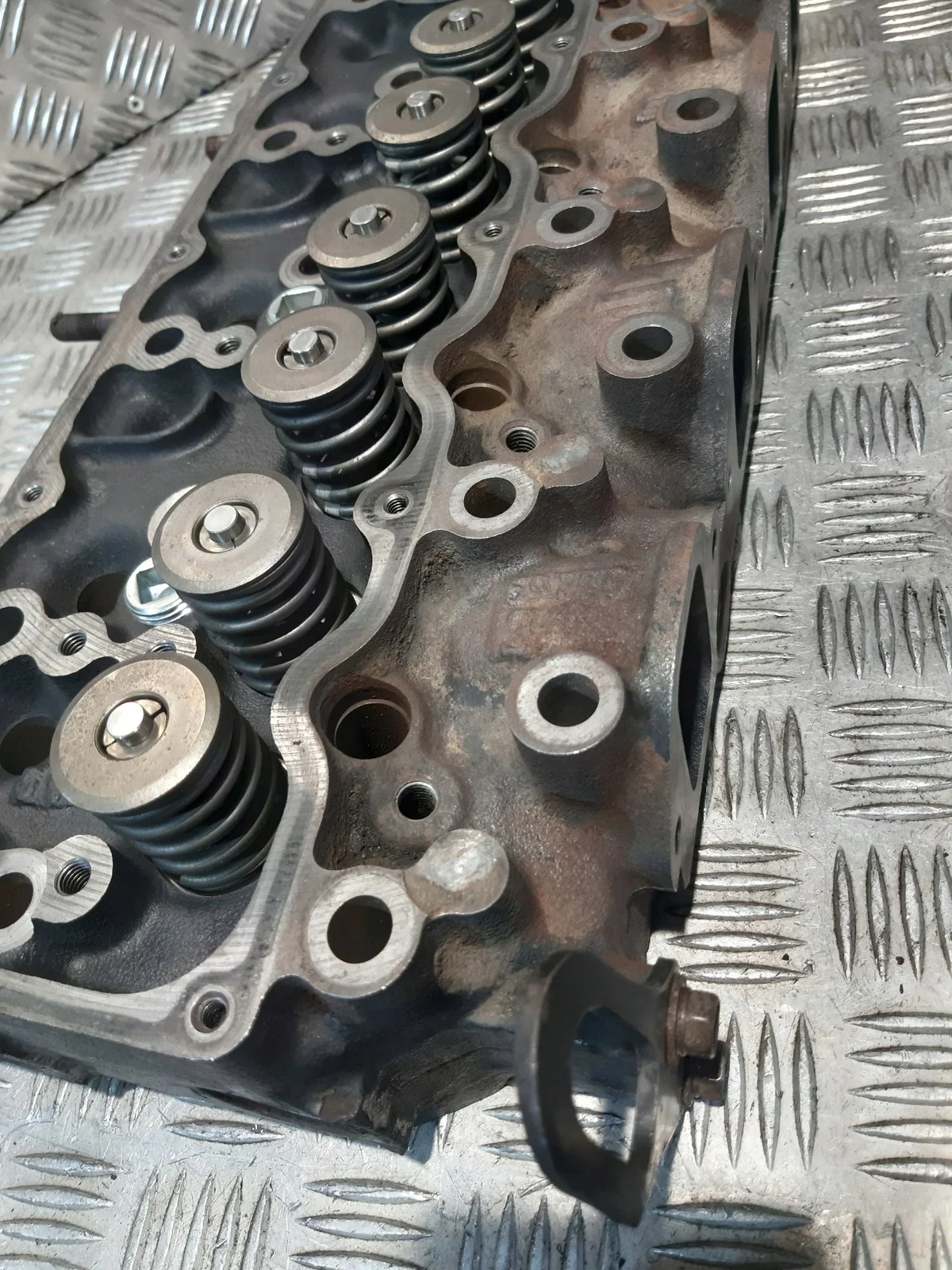 Nissan Atleon Sylinterinkansi image 8