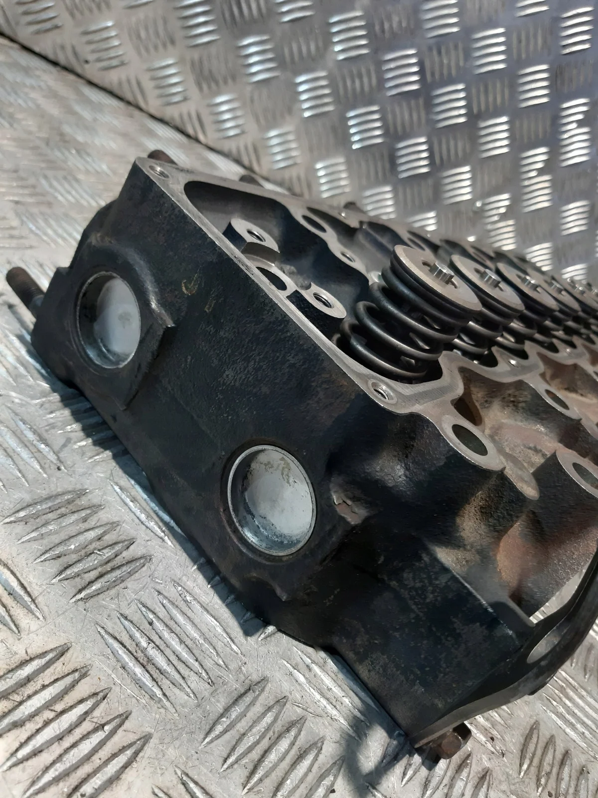 Nissan Atleon Sylinterinkansi image 9