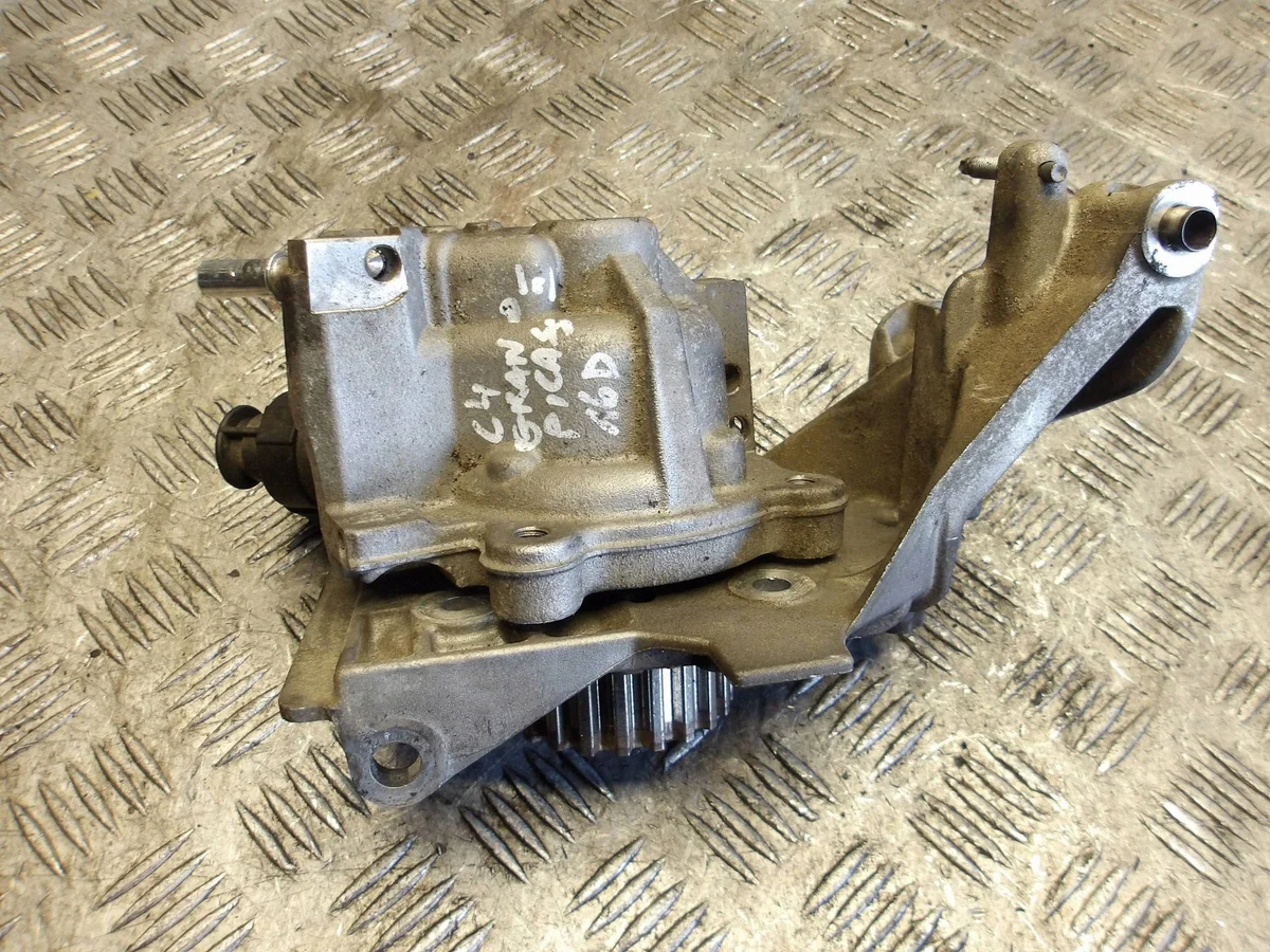 Insprutningspump Citroen Peugeot Opel 1.6 BlueHDi 0445010739