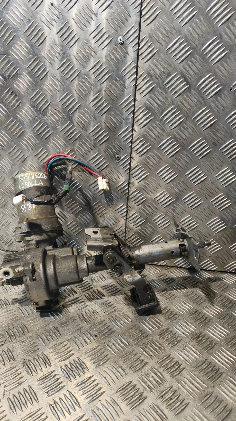 Pompe direction assistée Toyota Corolla E12 PT22BD0007P