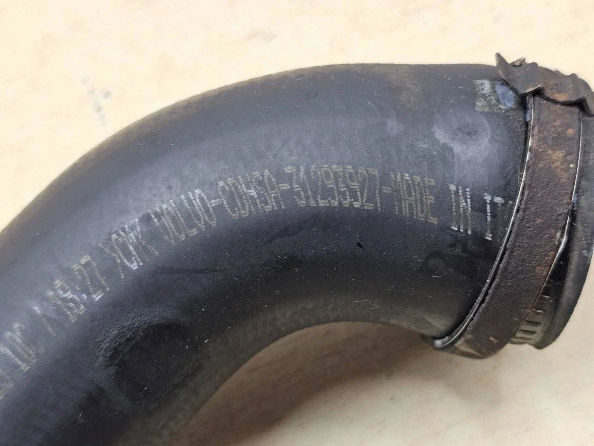Volvo Intercooler Pipe 31293927MCA thumbnail 1