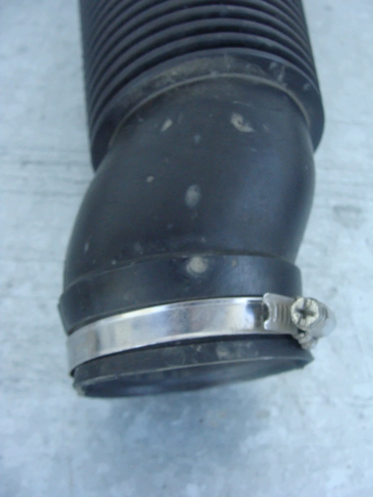 Ilmansuodatinputki Peugeot 206 307 1.6 16V OEM 9635638780
