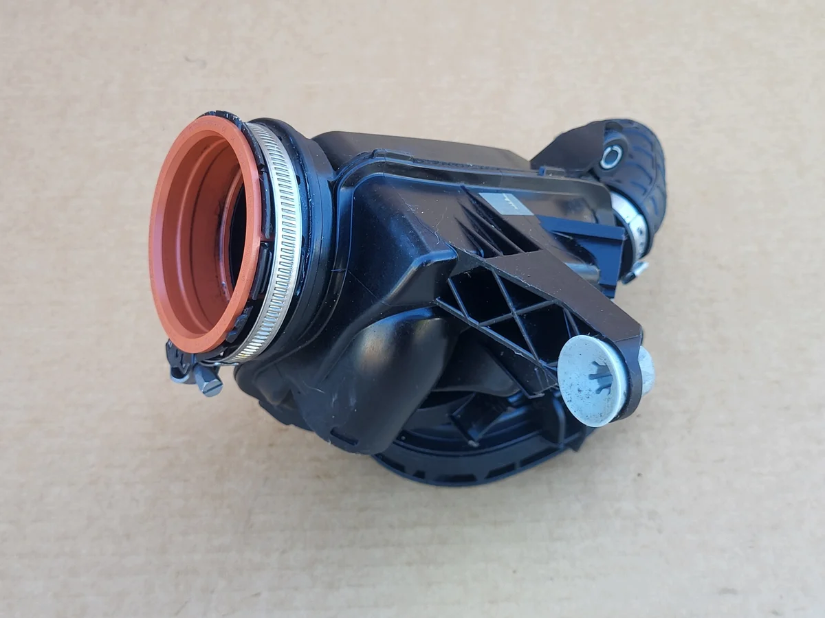 Mercedes-Benz Ilmanotto putki A6540905901