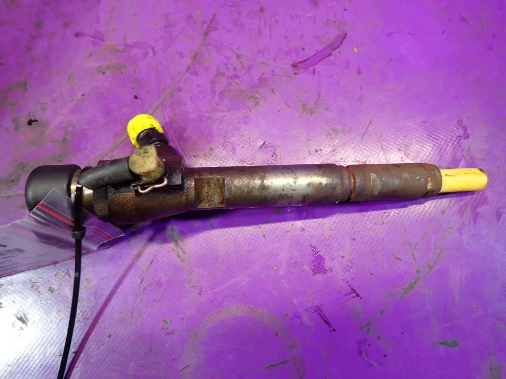 Renault Megane II Injecteur K9K732 8200380253