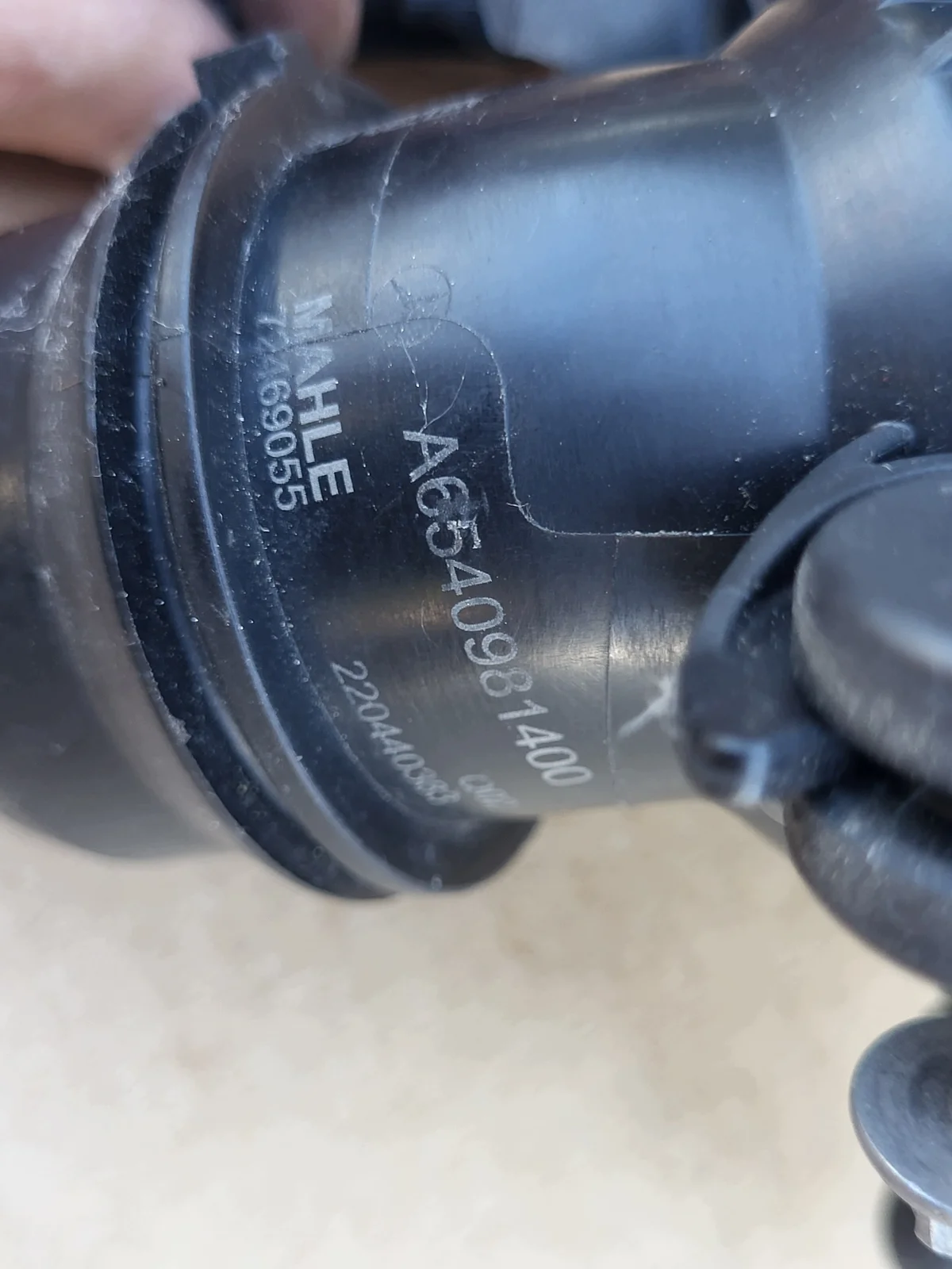 Tuyau d'air de suralimentation Mercedes-Benz A2540984100 thumbnail 4