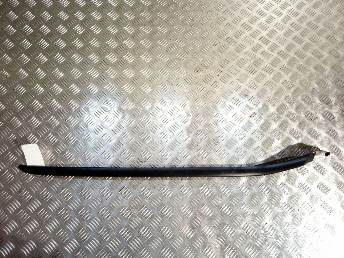 Windshield Trim Strip Lexus RX 450H UTO5946