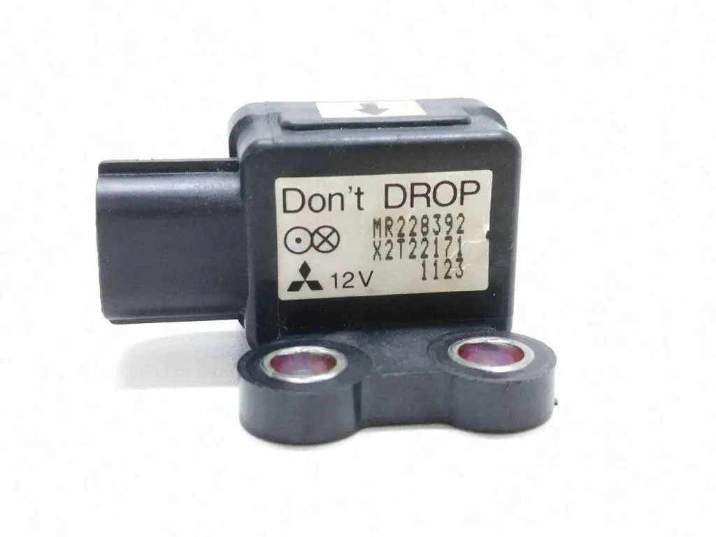 Mitsubishi Pajero III 3.2DID Knock Sensor MR228392