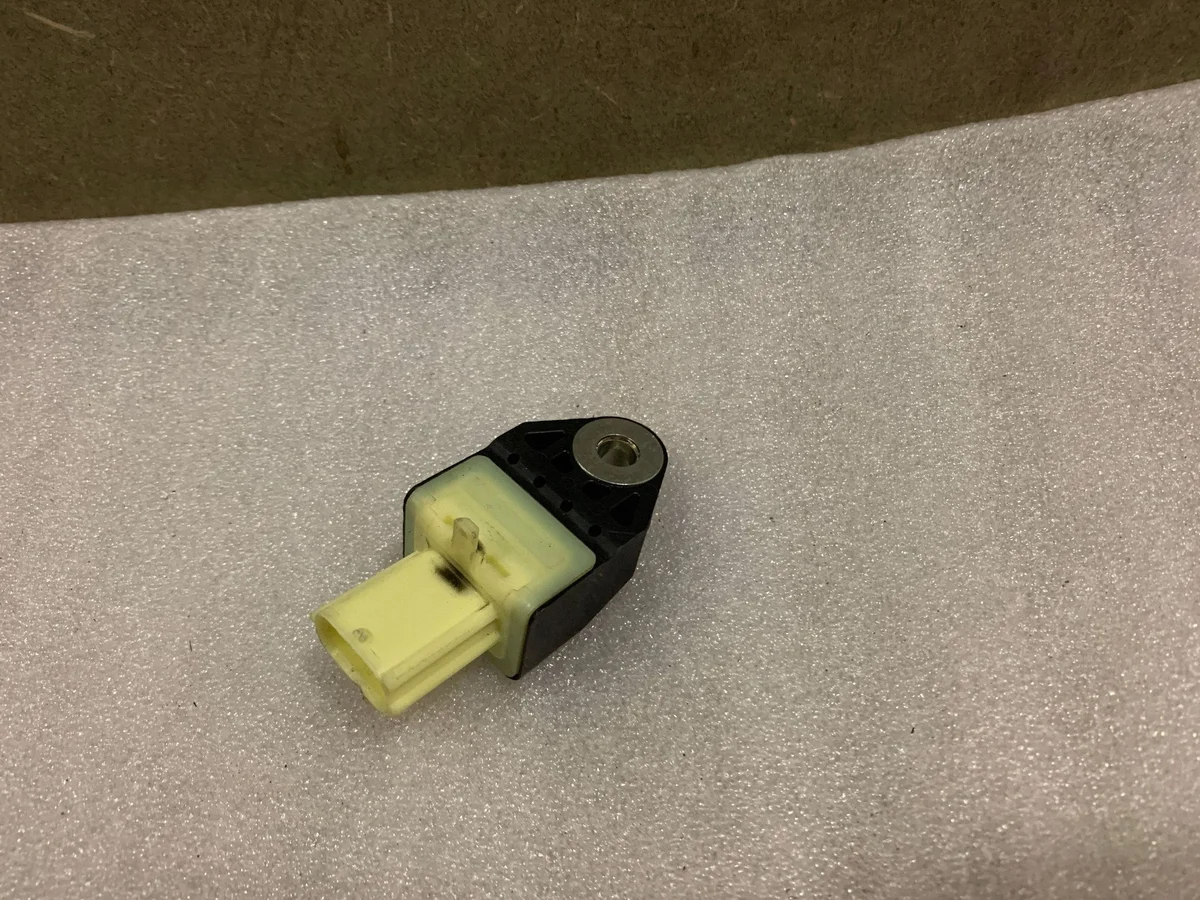 Lexus IS III Sensor 8983153050 image 3