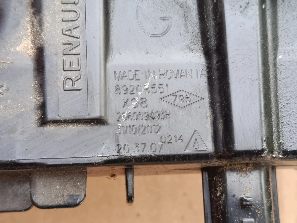 Farol Esquerdo Renault Clio IV 89208551 image 6
