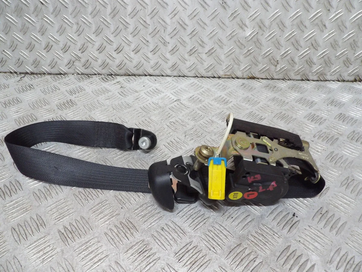 Cinto de Segurança Jeep Cherokee KJ Esquerdo Dianteiro 33011121A