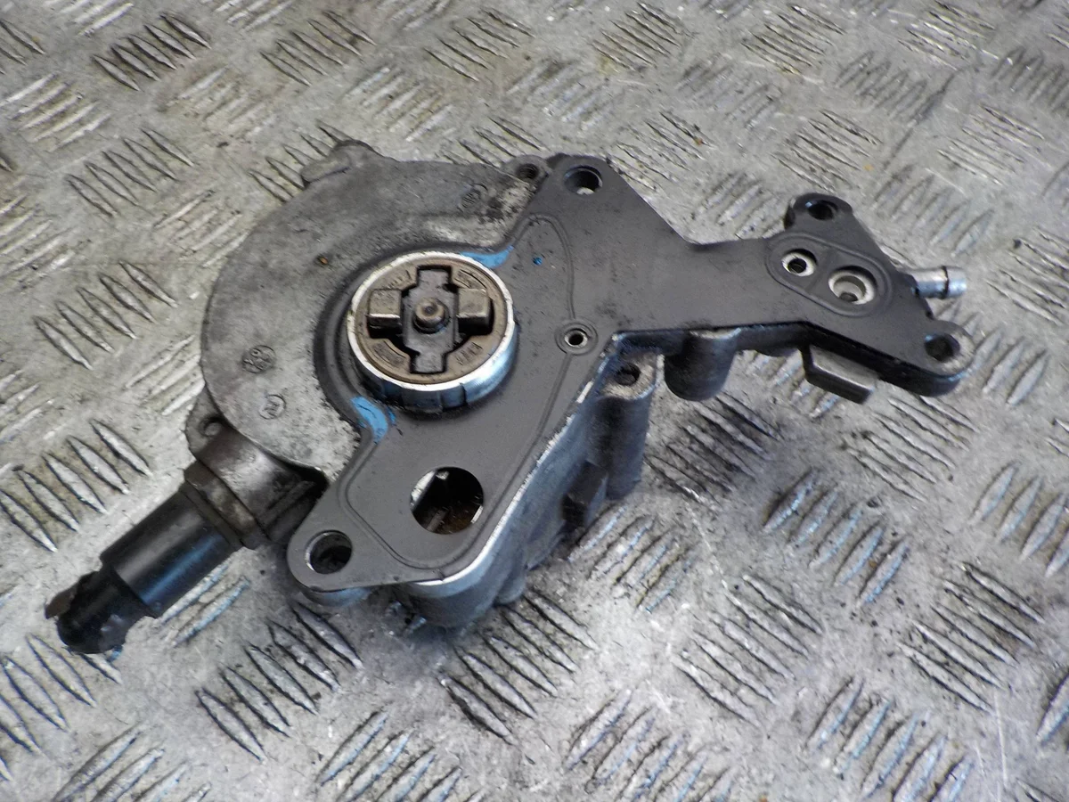 Vacuum Pump VW Golf IV 2.0 SDI 03B145209