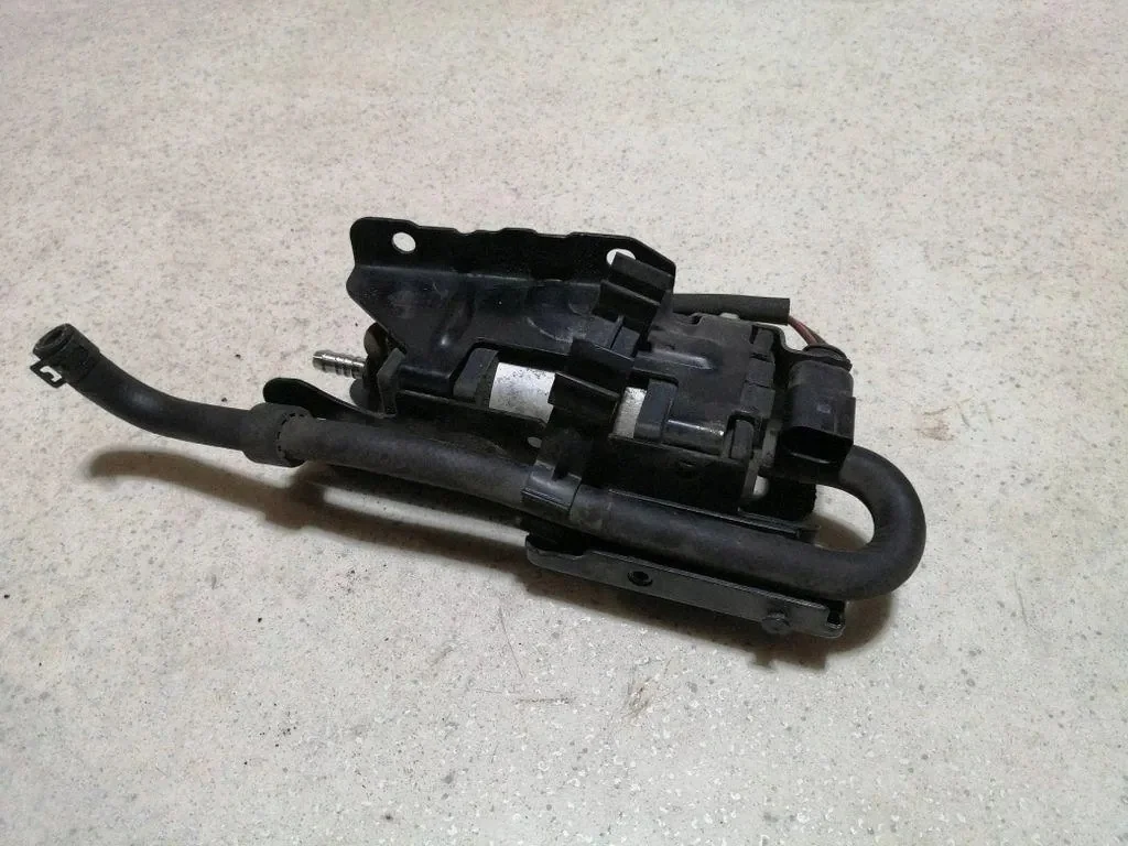 Volkswagen Pumpe 1K0127023M