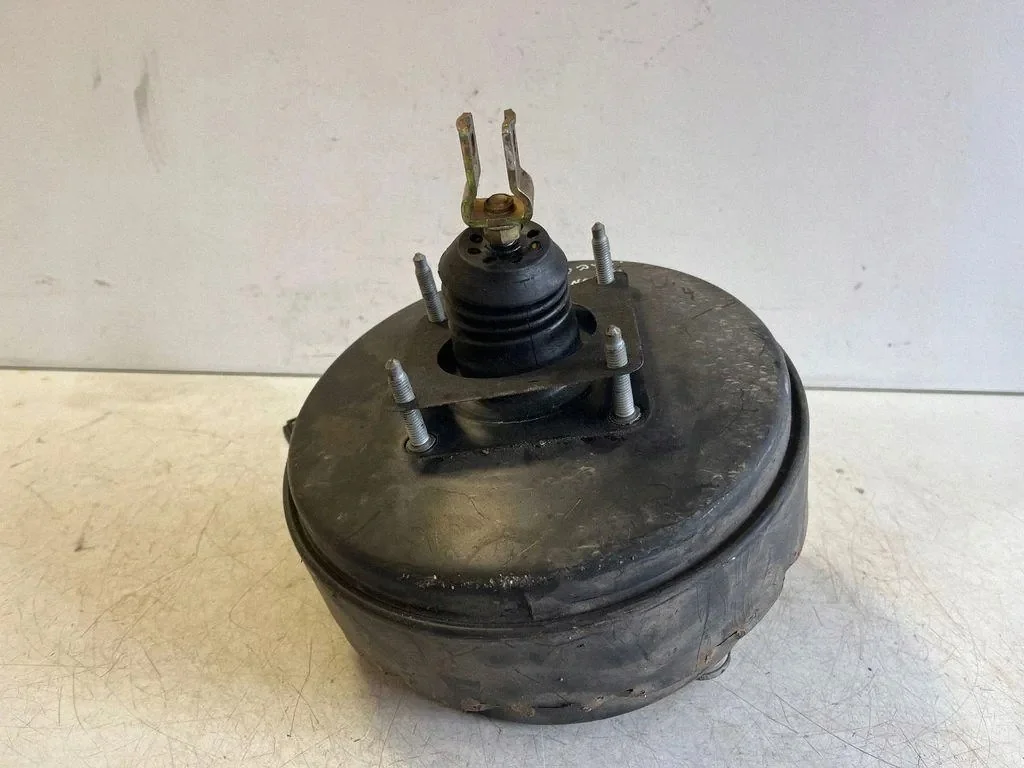 Toyota Avensis Jarruvoiman vahvistin 0204024542