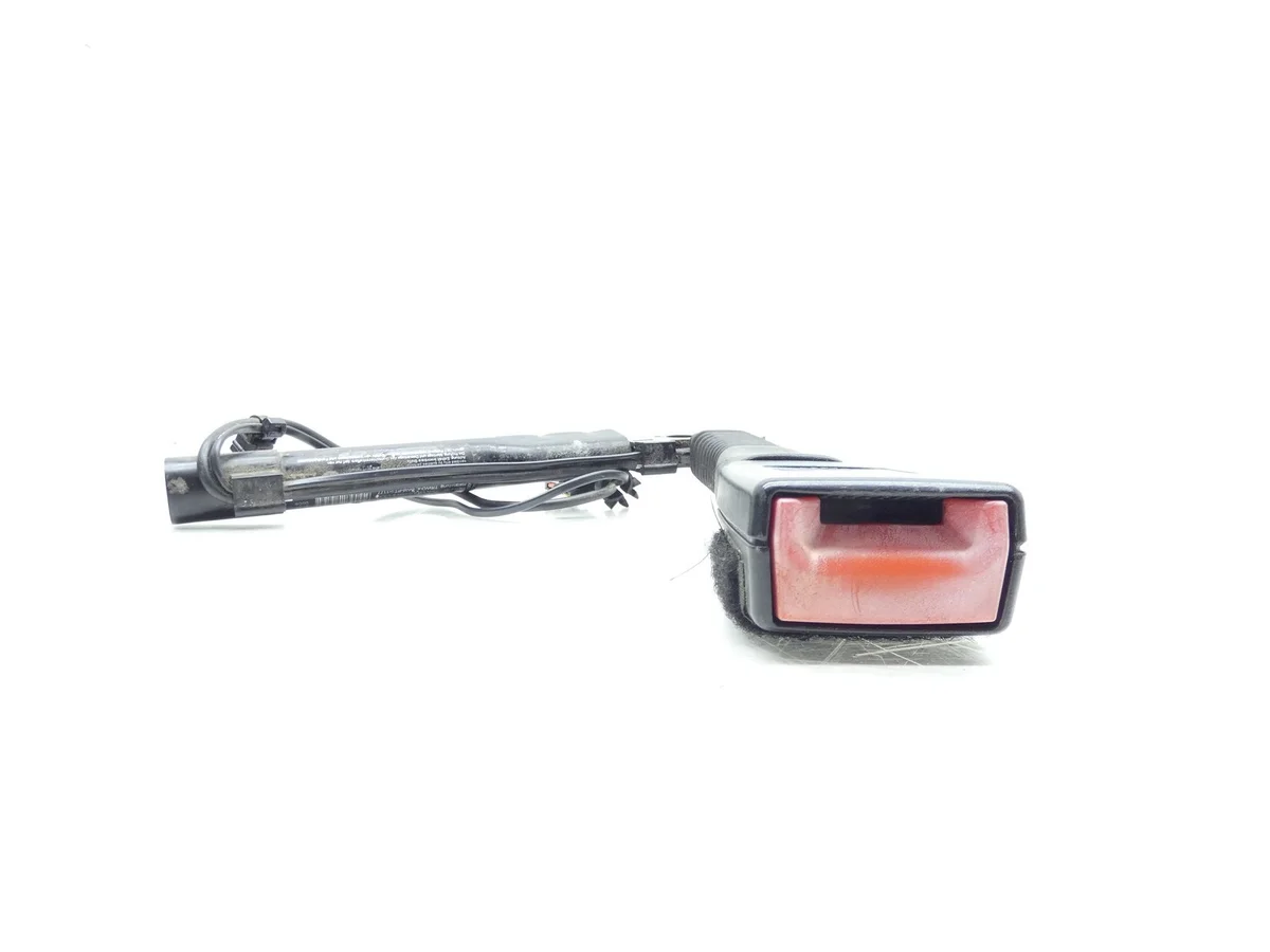 BMW X1 E84 Gurtstraffer vorne rechts OEM 7213564