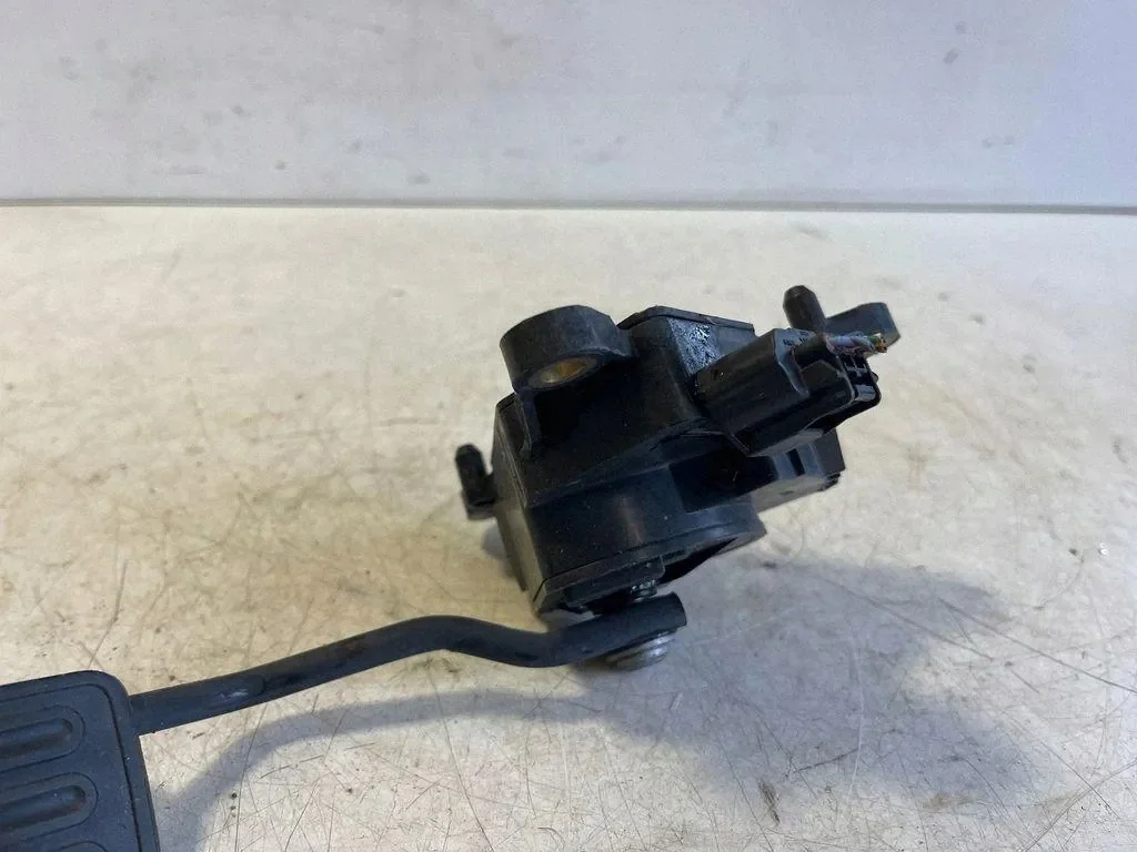 Pedale acceleratore Nissan X-Trail T31 18002JG00A image 6