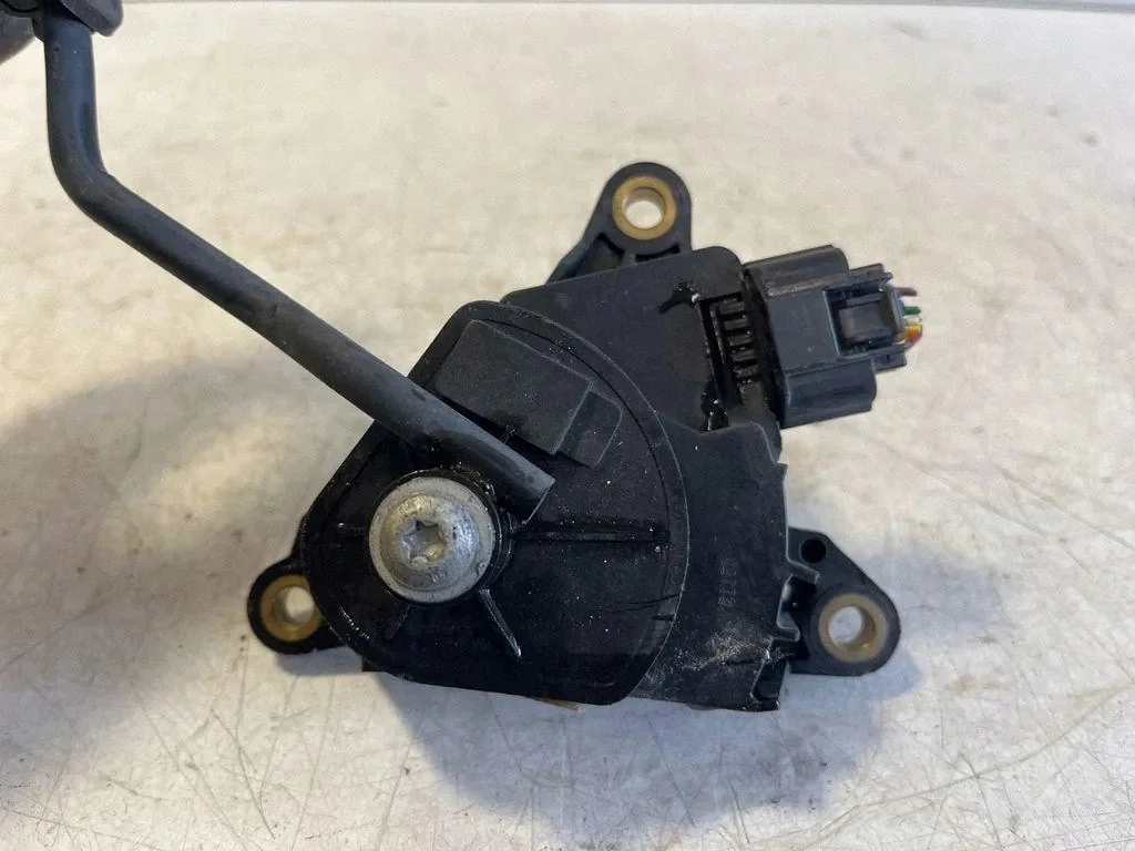 Pedale acceleratore Nissan X-Trail T31 18002JG00A image 7