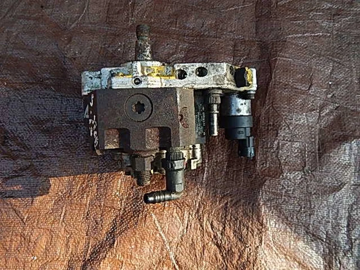 Polttoainepumppu Renault Laguna II 1.9 dCi 8200055072 image 6