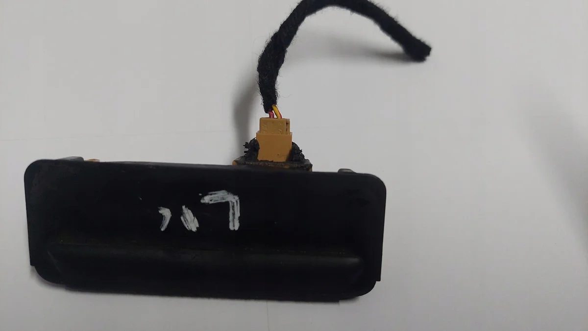 Mikrointerruptor Maletero Izquierdo Audi A4 B5 A3 8L 8D0827565B