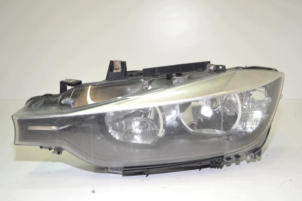 Farol Esquerdo BMW Série 3 F30 F31 7259539