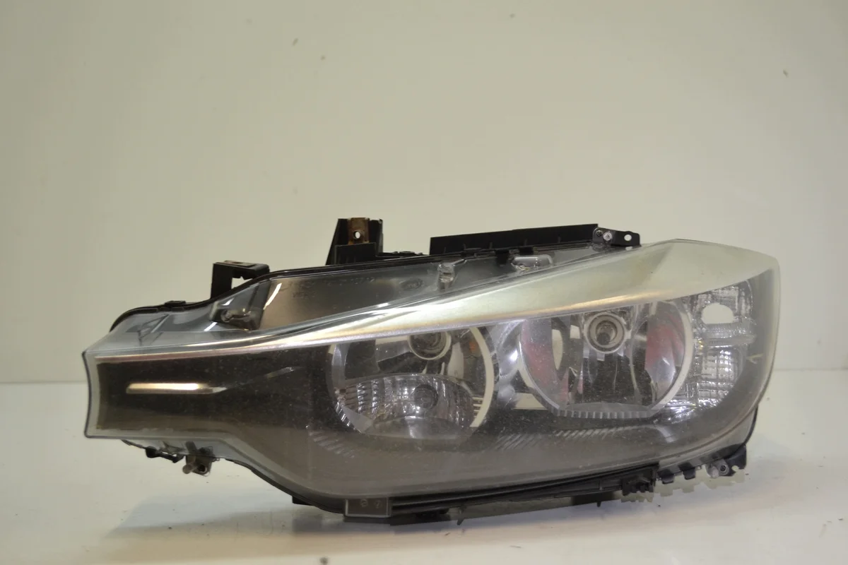 Phare gauche BMW F30 F31 7259539