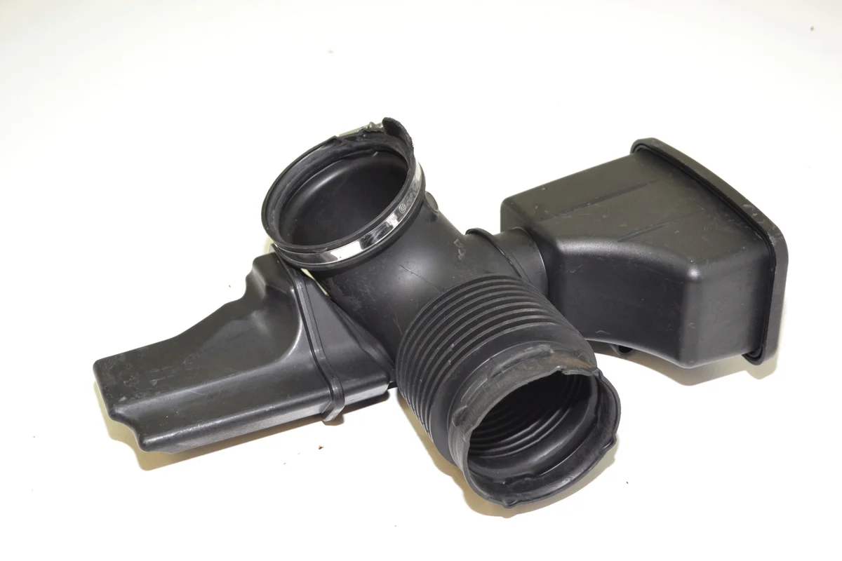 Luftfilterhus BMW 5 E60 E61 7521029