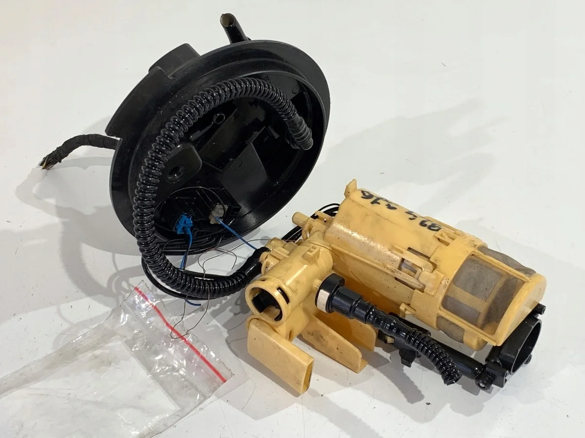 Pompe à carburant Mercedes Classe C 2.0 150CV