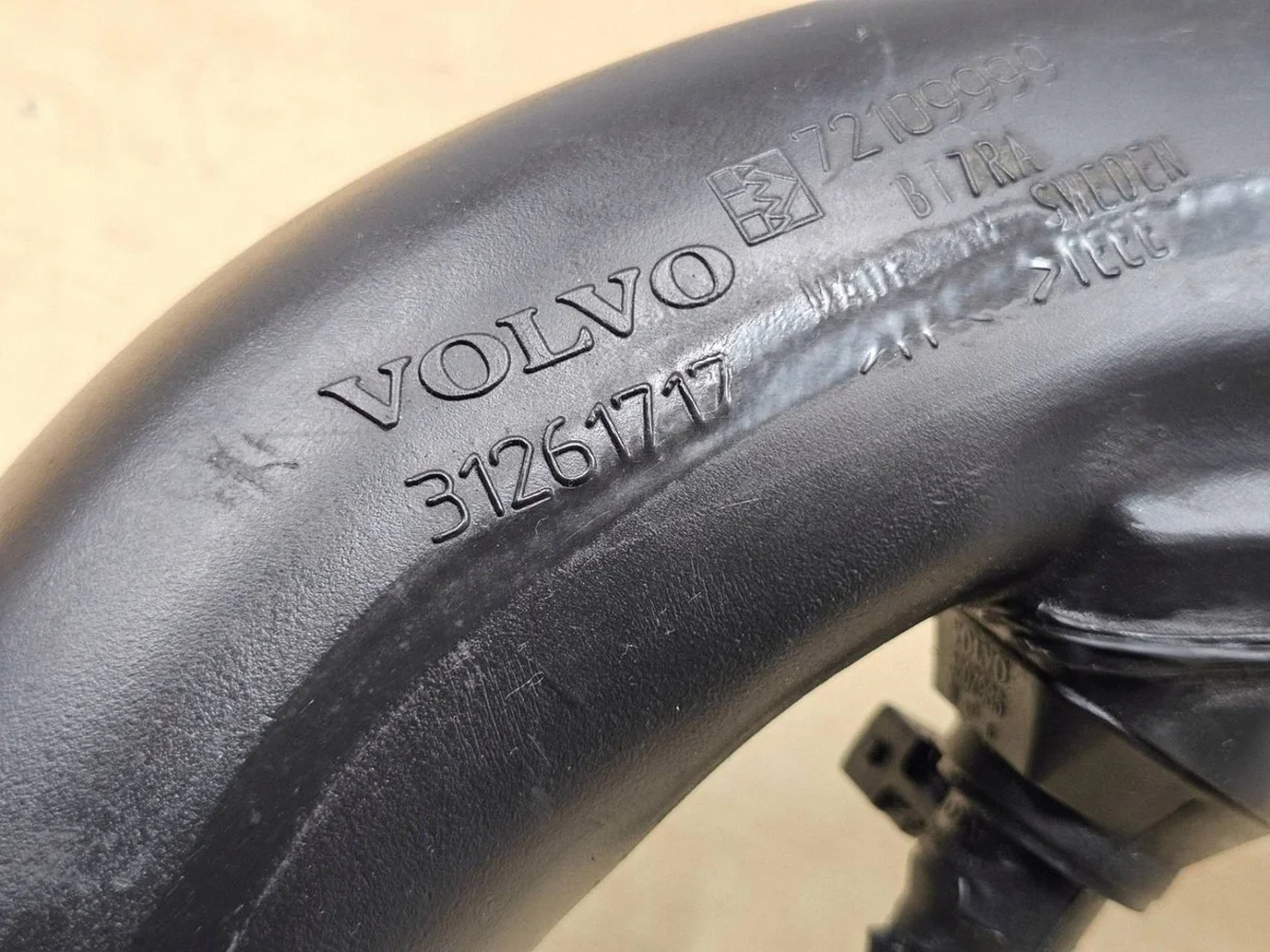 Volvo Air Intake Pipe 31261727MCA thumbnail 7