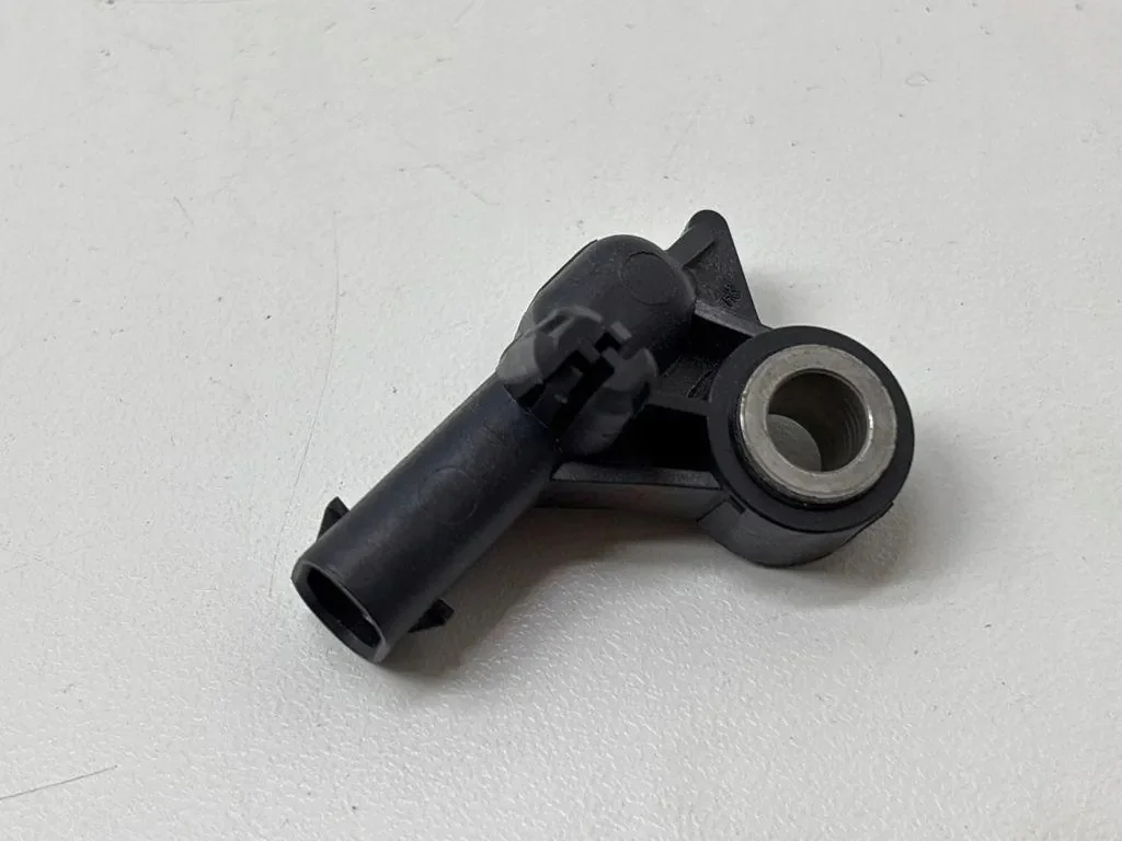 Volvo XC40 (536) iskun tunnistin oikea 31451502