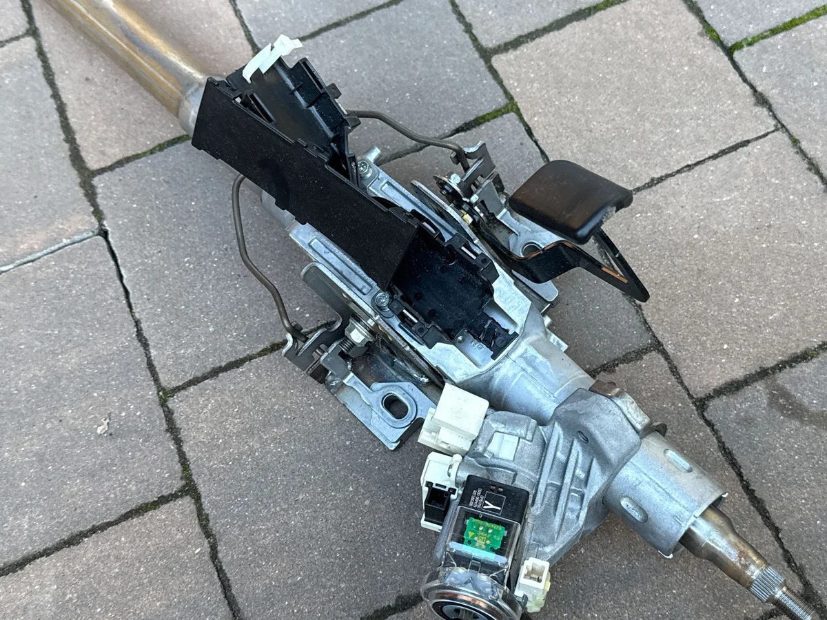 Tändningslås Subaru XV II 88216FL001 2019 thumbnail 7