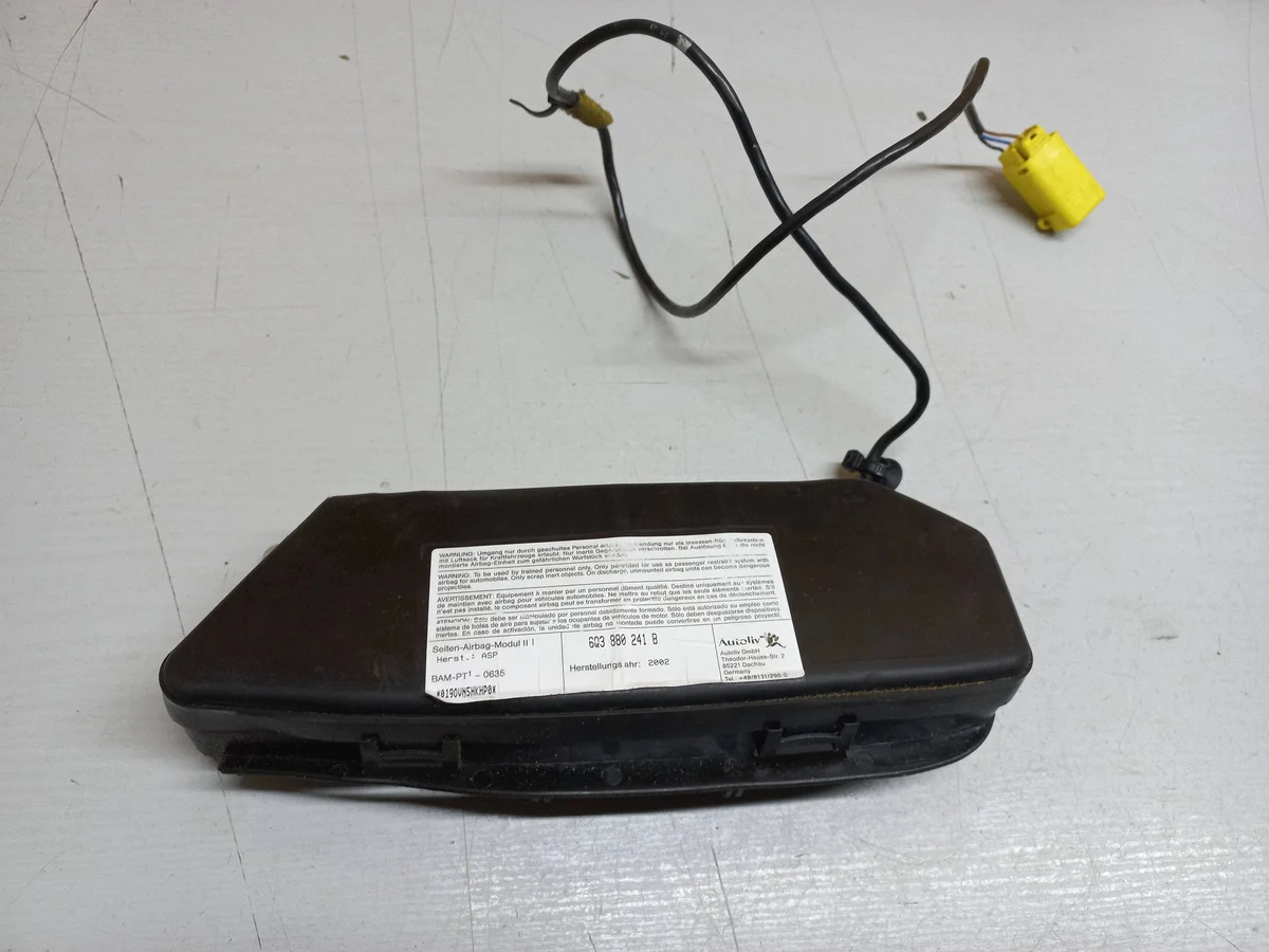 Poduszka Volkswagen Caddy III 6Q3880241B