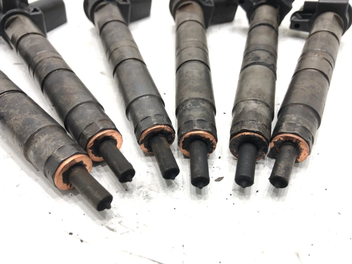 Ruiskutussuuttimet BMW E70 0445117017