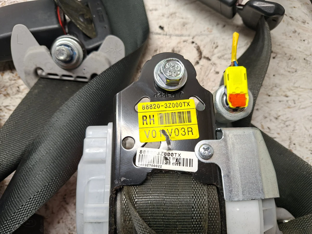 Hyundai i40 Courroies et tendeurs 88820-3Z000TX